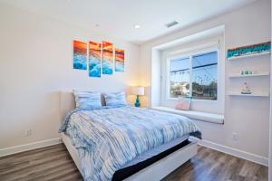 New Luxurious Beach Home - Communication and Support
