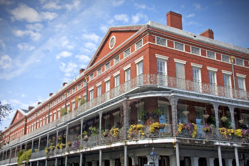 New Orleans Self-Guided Walking Audio Tour - The Citys Rich History