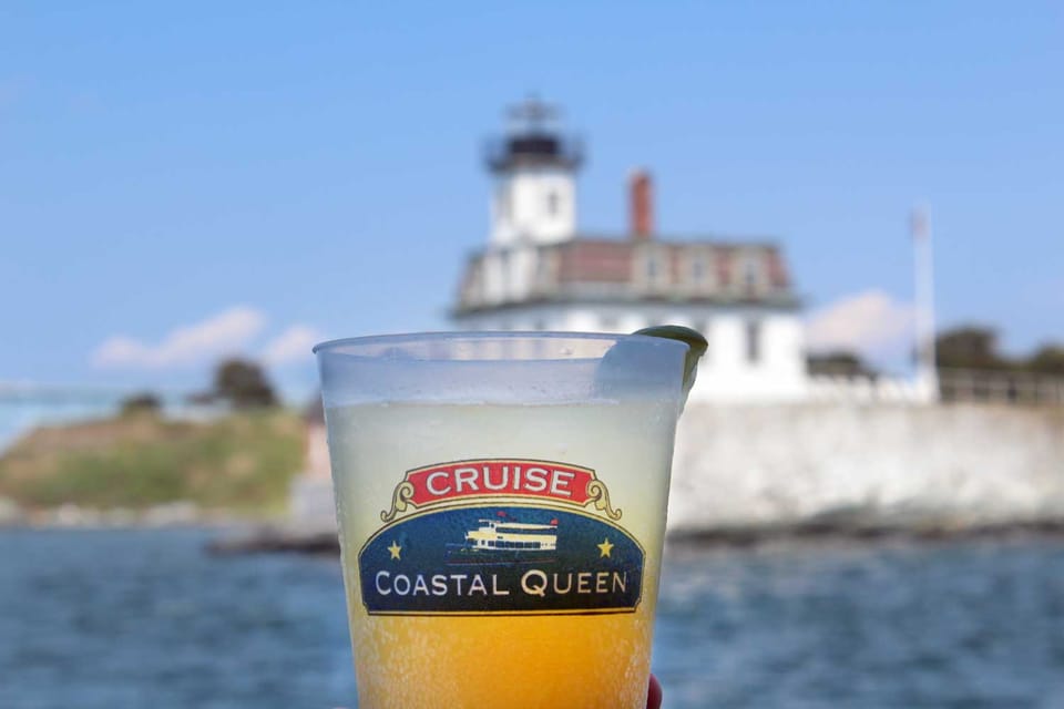 Newport, RI: Lighthouse and Mimosa Cruise - Onboard Amenities and Services