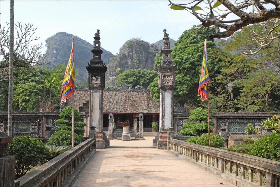 Ninh Binh Day Trip: Hoa Lu - Trang An or Tam Coc - Mua Cave - Nearby Attractions