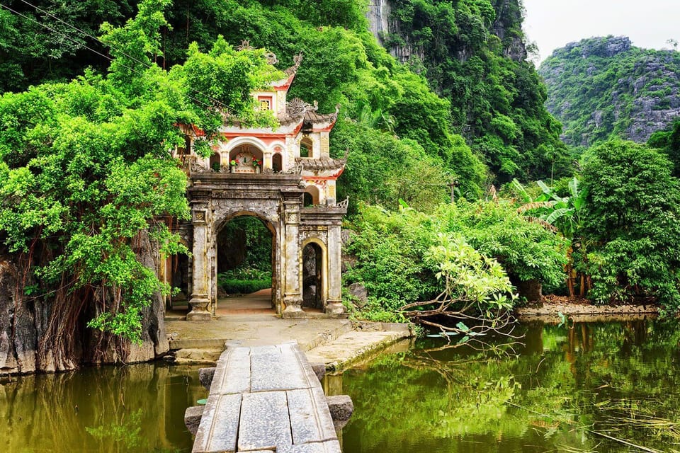 Ninh Binh Highlights Full Day Tours From Hanoi (Best Seller) - Hoa Lu Ancient Capital