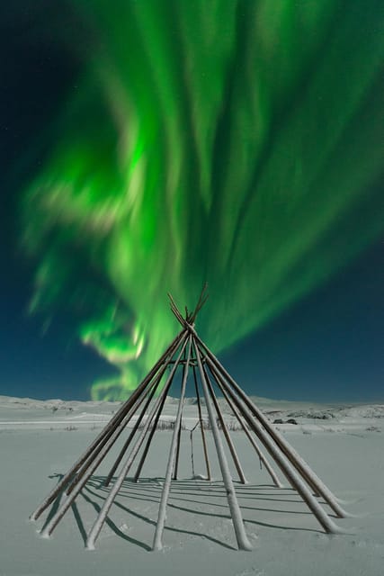 Northern Lights Adventure - Expert Guide Insights