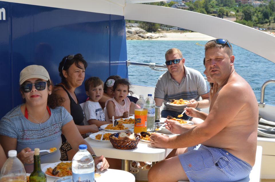 O Grove: Ría De Arousa Catamaran Tour With Seafood Lunch - Getting to the Departure Point