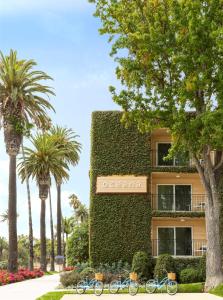 Oceana Santa Monica, LXR Hotels & Resorts - Frequently Asked Questions