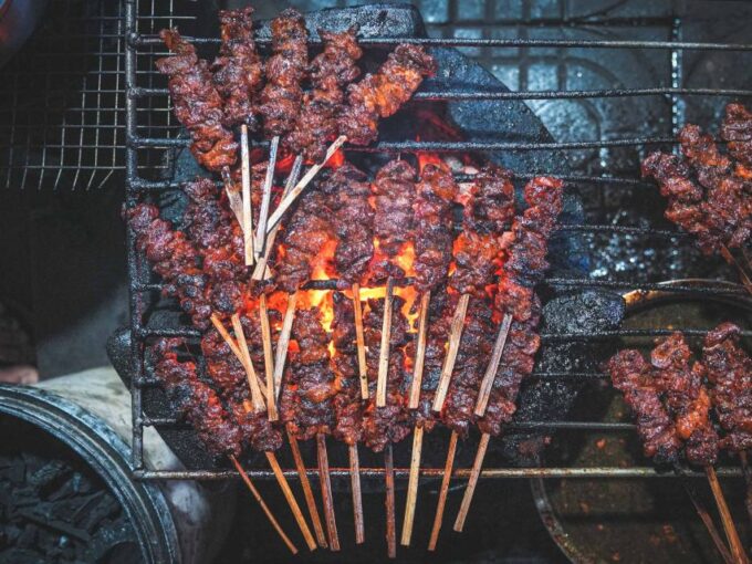 Old Siem Reap Sunset Food Tour by Tuk-Tuk - Inclusions and Amenities