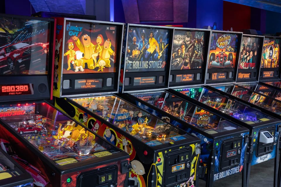 Orlando: The Pinball Palace at Dezerland Park - Refreshments and Amenities