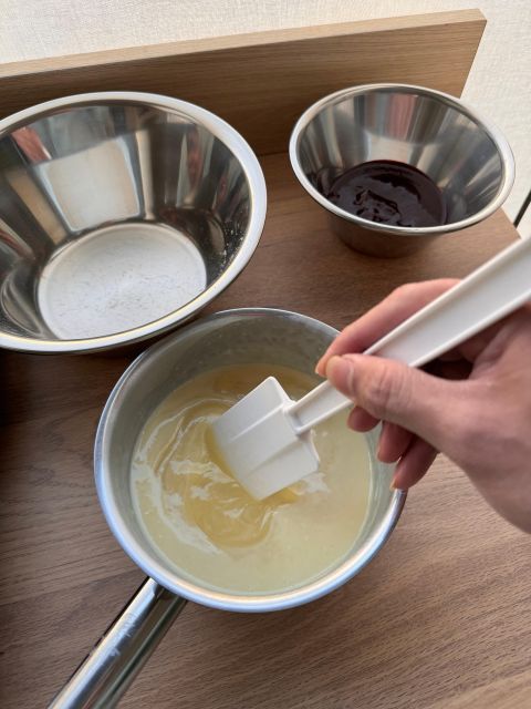 Paris: Macaron Baking Class in Central Paris - Instructor Qualifications