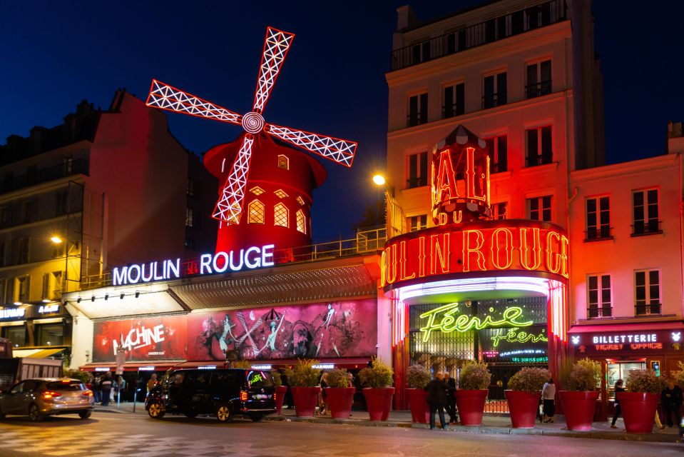 Paris: Moulin Rouge Dinner Show With Return Transportation - Important Dress Code