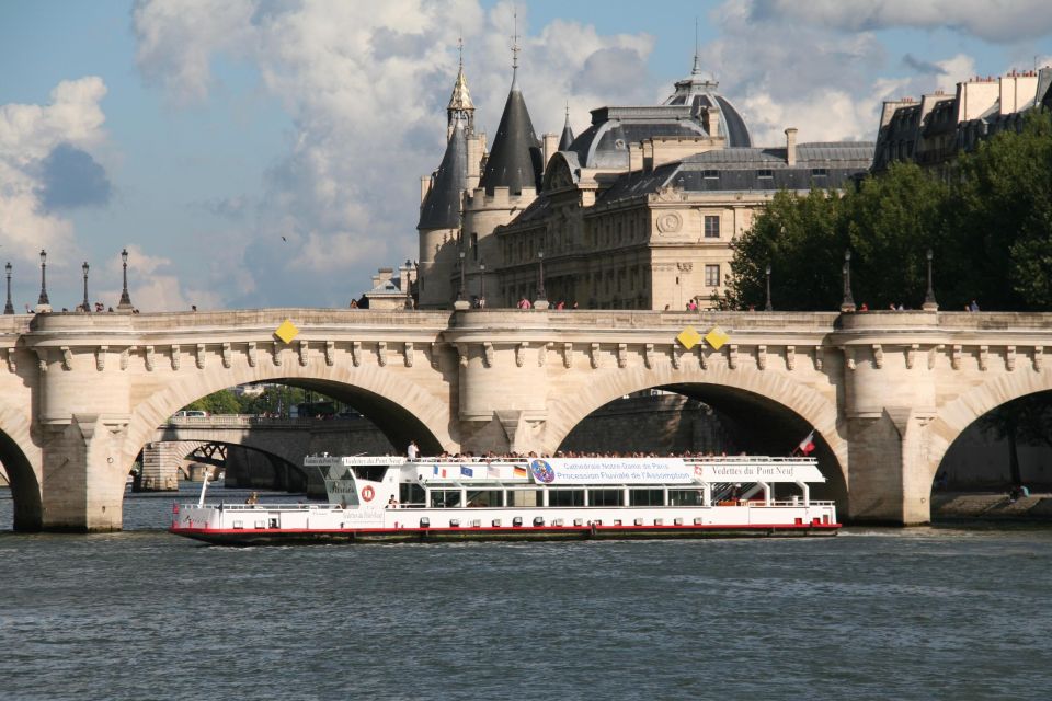 Paris: Private Tour With a Local Guide - Customer Reviews