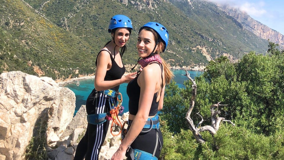 Pedra Longa: Abseiling in the Supramonte of Baunei - Meeting Point Information