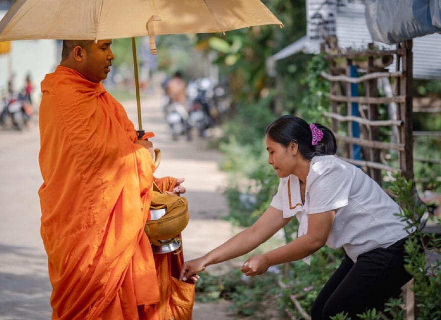 Phnom Penh: Silk Islands Bike Half Day by Private Tour - Booking and Reservation Details