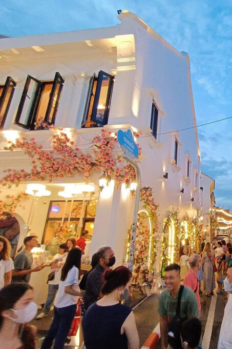 Phuket: Old Town, Chalong Temple, and Great Buddha Van Tour - Included Features