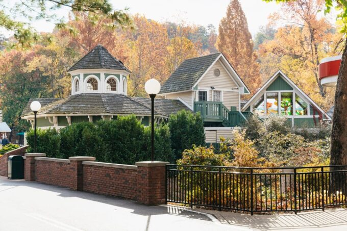 Pigeon Forge: Dollywood & Splash Country Combo Ticket - Customer Feedback and Ratings
