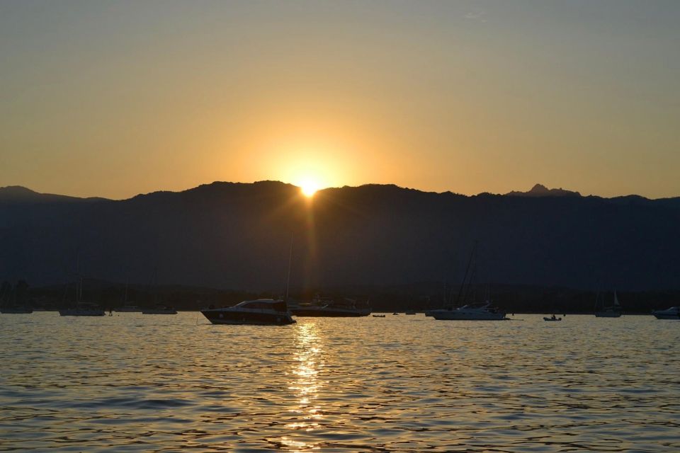 Porto-Vecchio: Cerbicale Islands Sunset Cruise & Aperitif - Sunset Views and Aperitifs