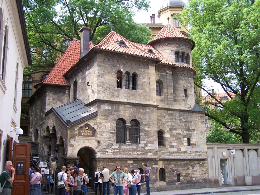 Prague: Old Town and Jewish District Walking Tour - Service Quality