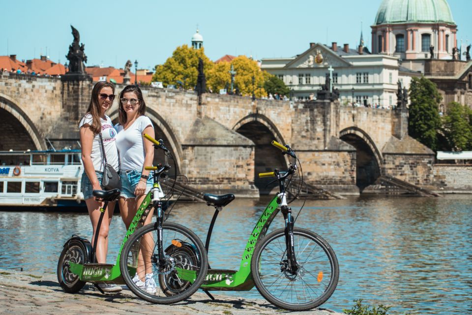 Prague: Quick 1.5-Hour Sightseeing E-Scooter Private Tour - Explore Major Landmarks