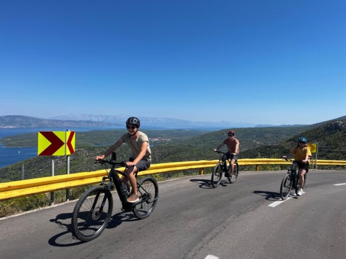 Private Hvar Island E-Bike Tour - Exploring Historic Towns