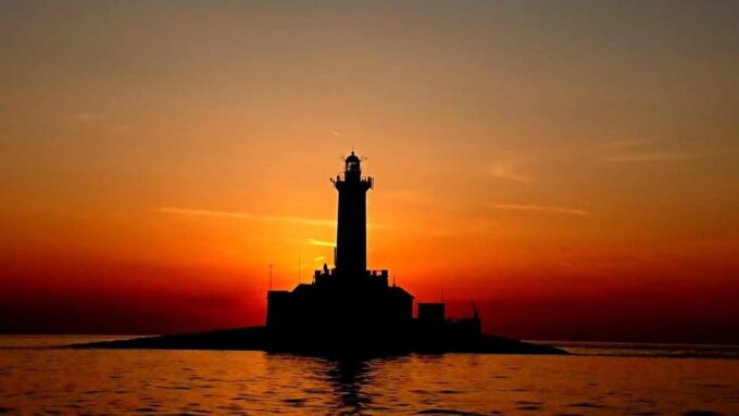 Private Sunset Dolphin Excursion With Sandra Boat - Meeting Location