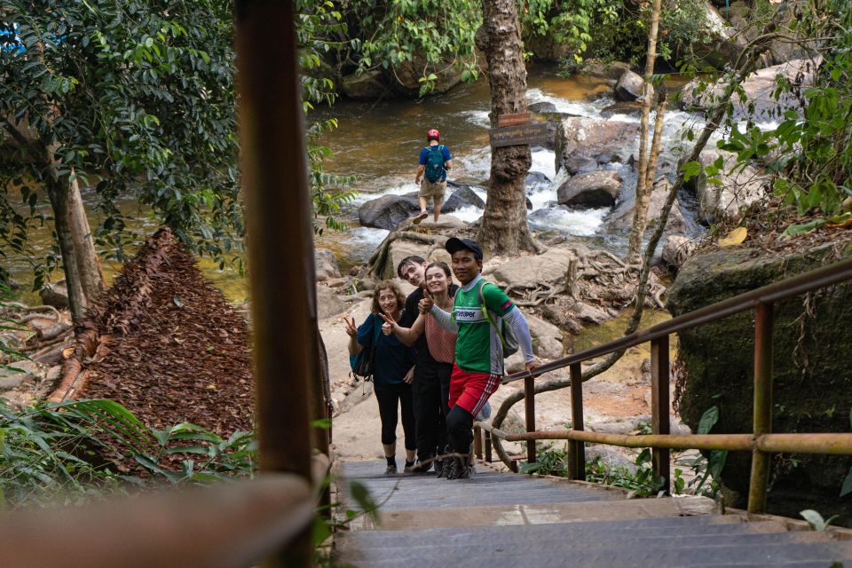 Private Tour: Phnom Kulen Waterfall, Banteay Srie With Lunch - Booking Process