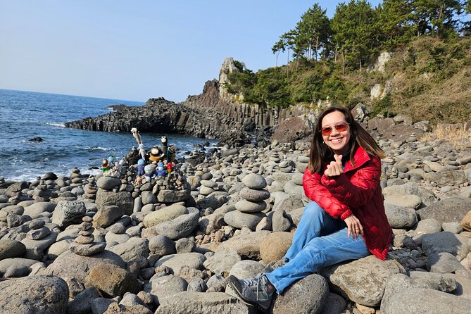 Private Tour South and West Jeju Island With Experienced Driver - Exploring Olle Market