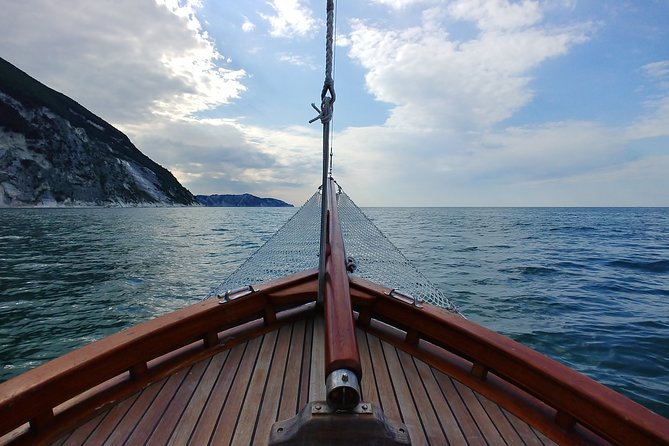 Private Traditional Sailboat Tour With Lunch in Numana - Cancellation Policy