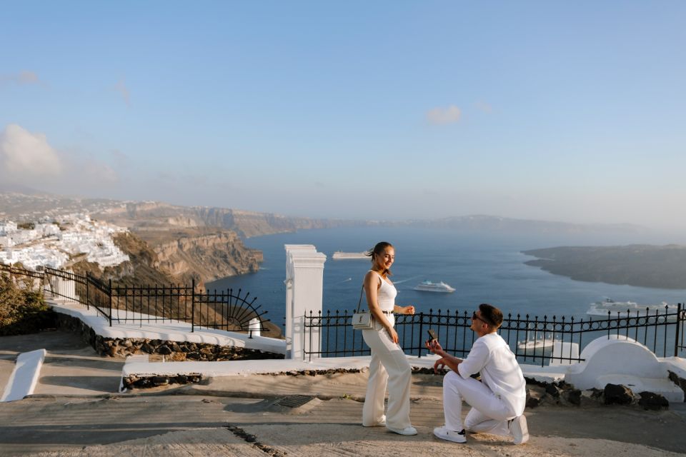 Proposal Photographer in Santorini - Meeting Points and Essentials