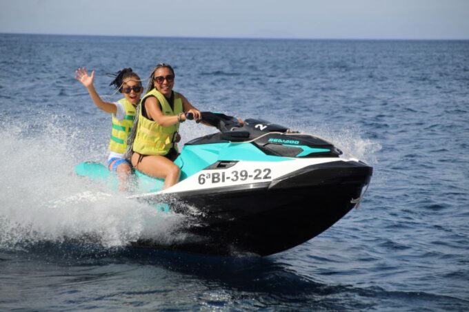 Puerto Del Carmen: Single or Double Jet Ski Rental - Booking and Reservation