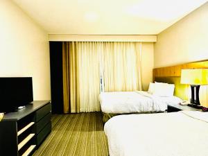 Radiant Inn and Suites - Policies and Important Information