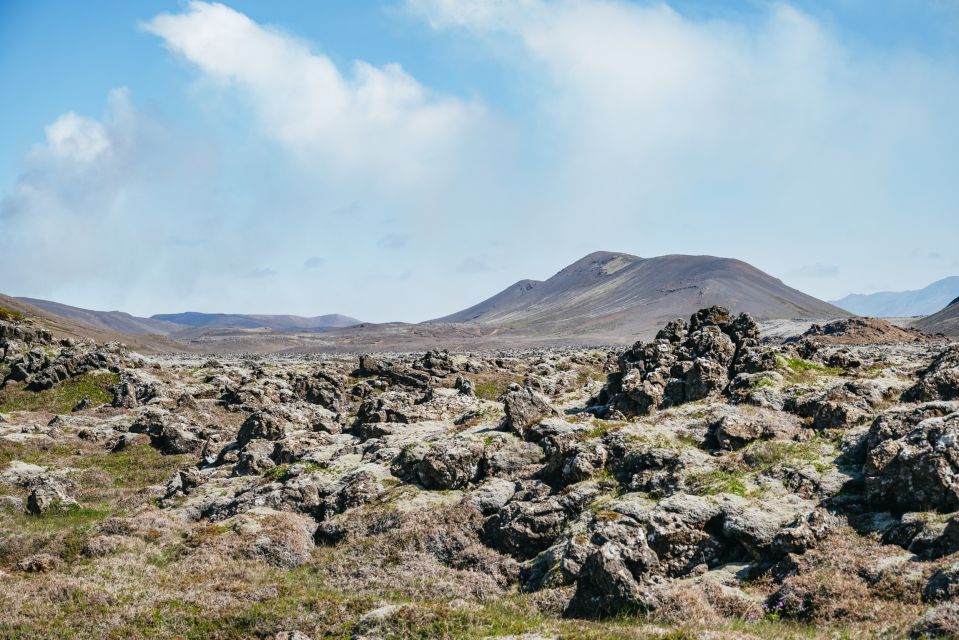 Reykjavik: Guided Tour to Volcano and Reykjanes Geopark - What to Bring on the Tour