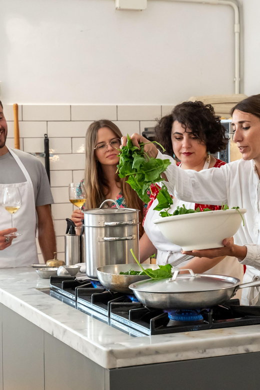 Rome: Pasta Cooking Class & Dinner in an Old Pasta Factory - Accessibility Features