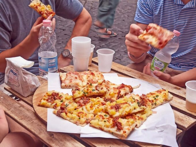 Rome: Trastevere Street Food Tour With Tastings - Meeting Point