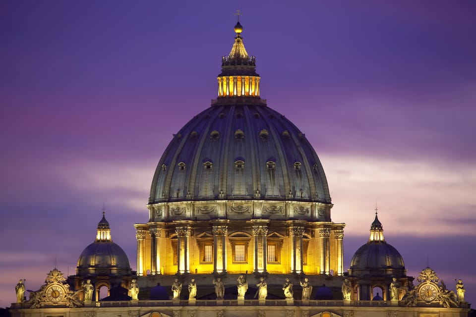 Rome: Vatican Museums and Sistine Chapel Night Tour - Meeting Point and Attire