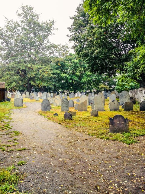 Salem, MA: Hocus Pocus Movie Guided Walking Tour - Booking and Cancellation Policy