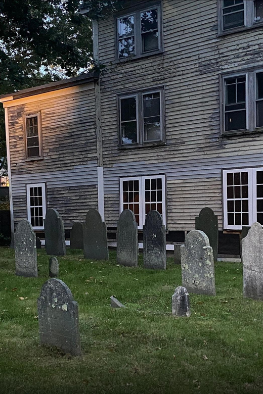 Salem, MA: Specters & Apparitions: a Ghost Hunting Tour - Customer Insights