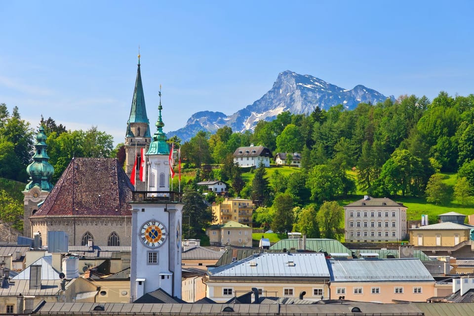 Salzburg Old Town In-App Audio Tour on Your Phone (ENG) - Vibrant Streets and Architecture