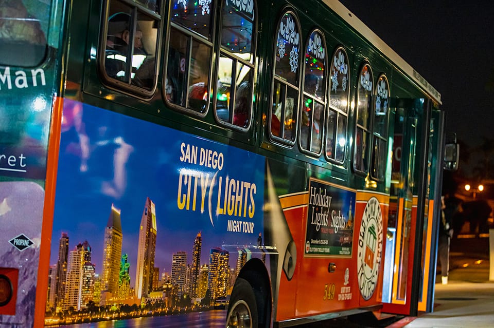 San Diego: Holiday Lights and Sights Trolley Tour - Celebration and Caroling