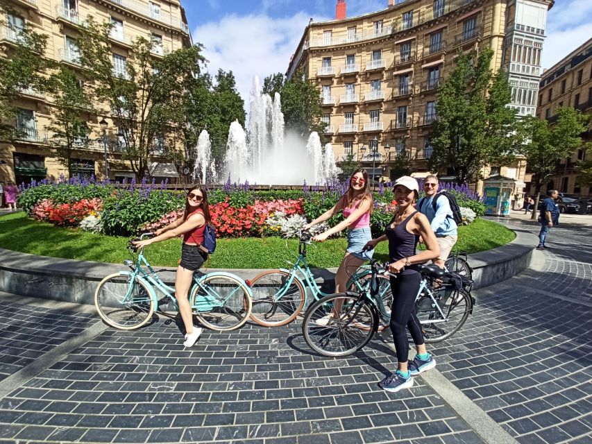 San Sebastián: Discover San Sebastián on a Bike - Language and Fitness Level