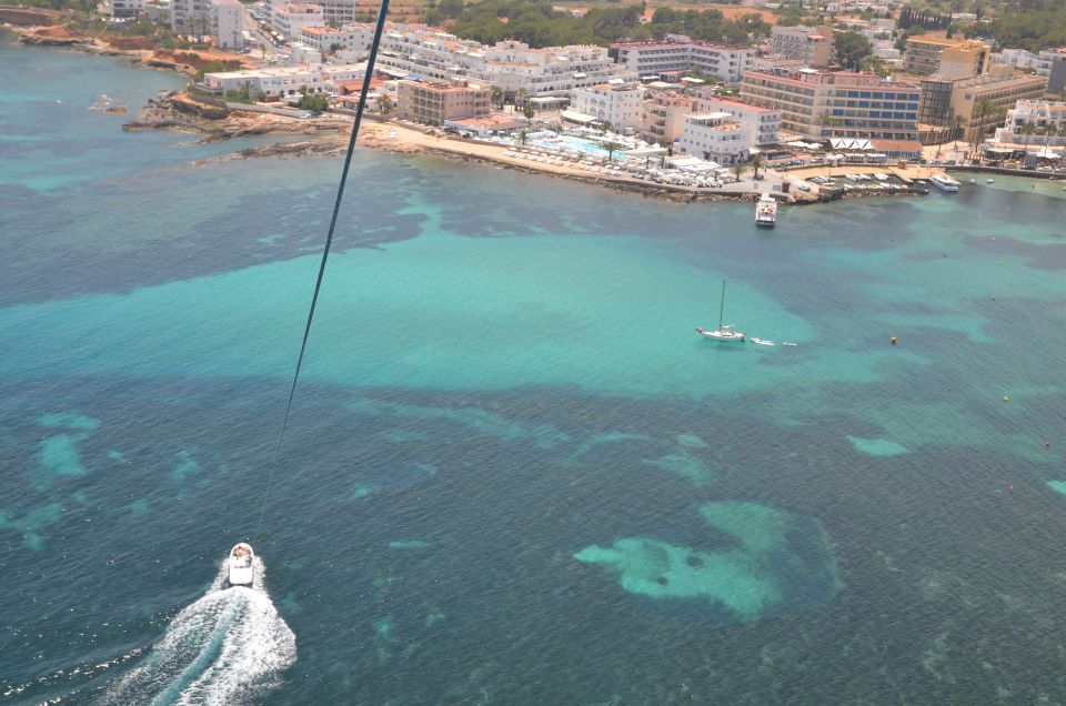 Santa Eulària Des Riu: Parasailing Boat Cruise With Drinks - Safety and Weight Limit