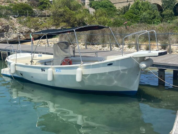Santa Maria Di Leuca: Three-Hour Cave Tour - Languages and Guides