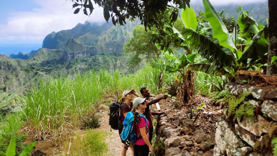 Santo Antão: Hiking Cova Volcano Crater to Ribeira Paul - Duration and Languages