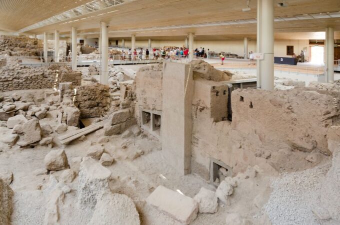 Santorini: Akrotiri Excavation, Megalochori, & Beaches Tour - Beaches and Relaxation