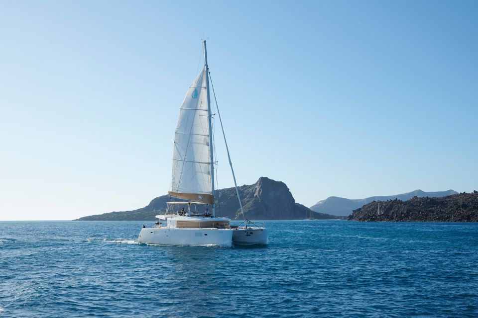 Santorini: Platinum Catamaran Cruise W/ BBQ Meal & Open Bar - Guest Capacity