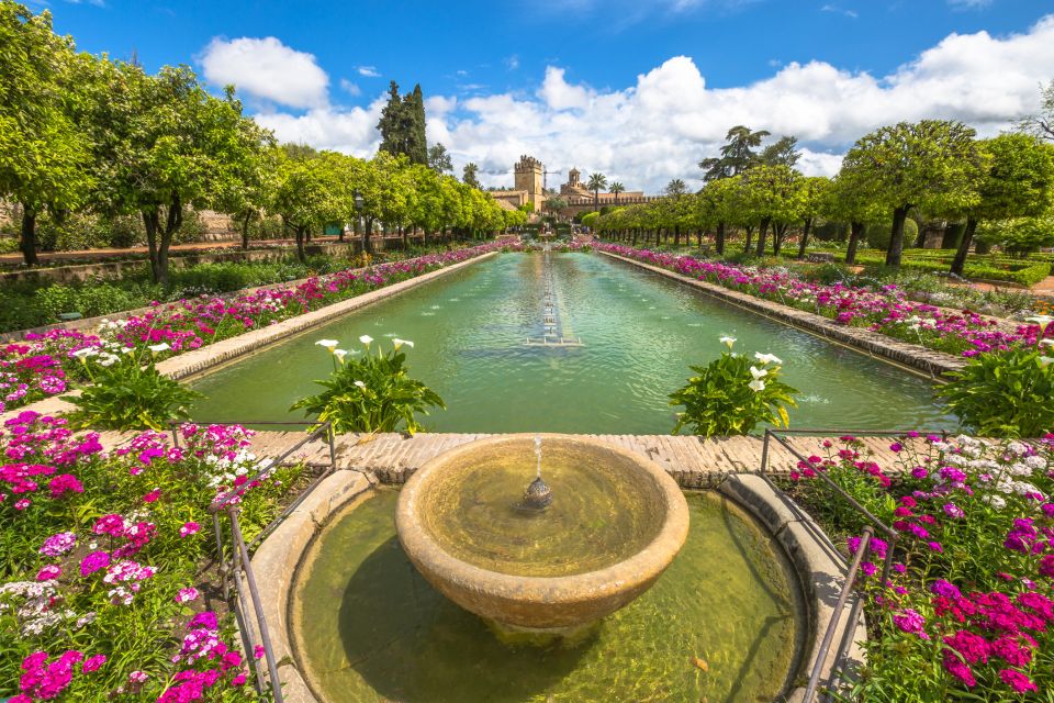 Seville: Alcázar Fast-Track Access With Guided Tour - Accessibility and Itinerary Variations