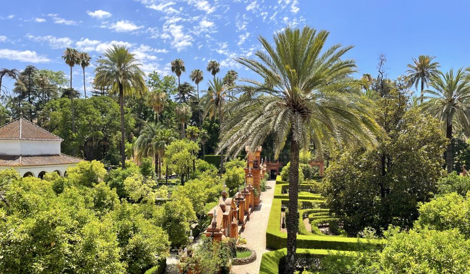 Seville: Royal Alcázar Guided Tour With Fast Entry Ticket - Explore the Alcázar