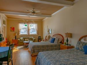 Shaker Mill Inn - Outdoor Activities