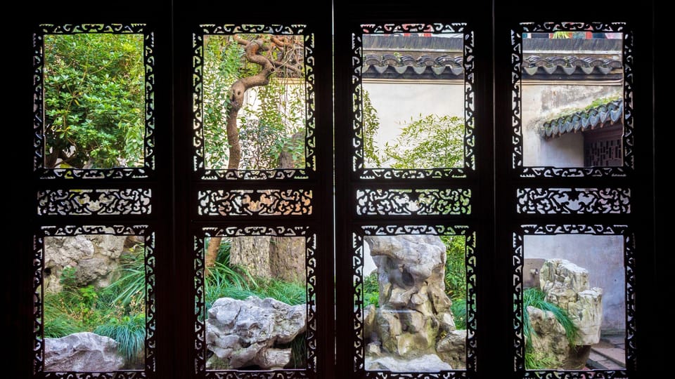 Shanghai: Yu Garden Entry - Directions