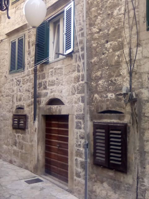 ŠIbenik Walking Tour in One Hour! - Booking and Cancellation Policy