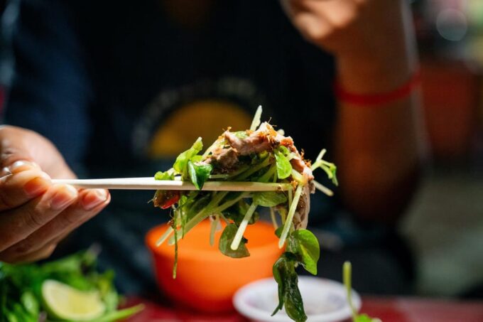 Siem Reaps Ultimate Street Food Tour by Tuk Tuk - Customer Feedback and Ratings