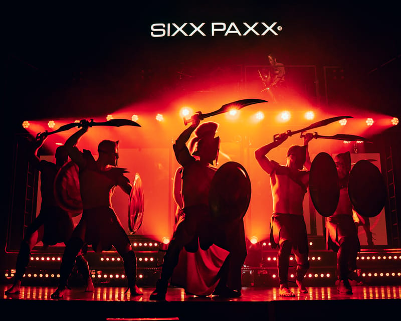 SIXX PAXX Theater Hamburg - What to Expect