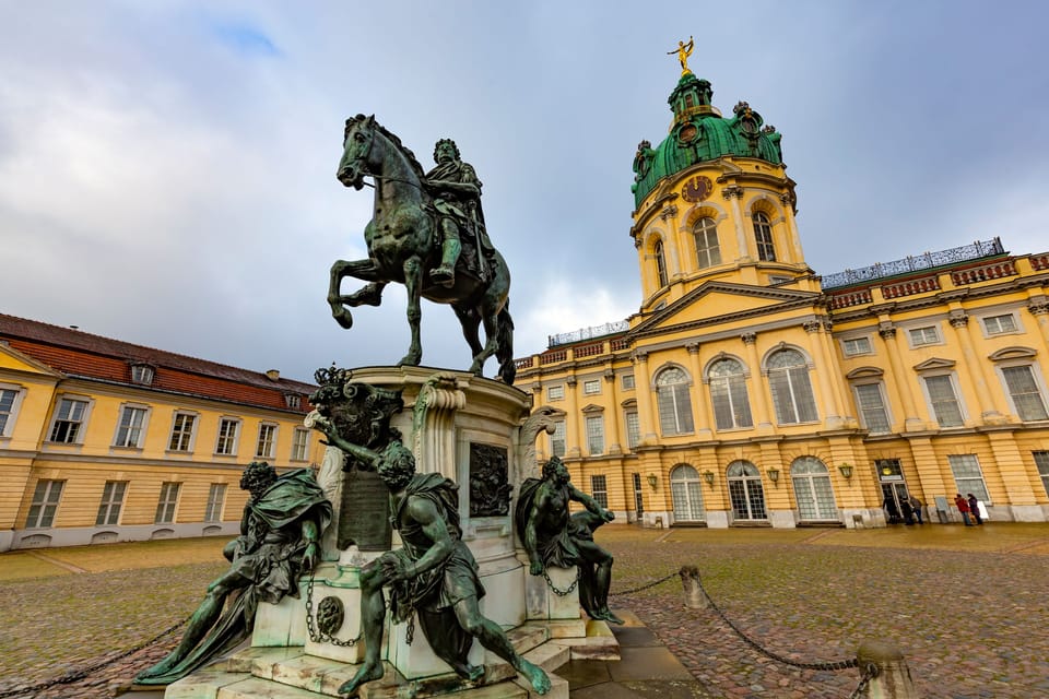 Skip-the-line Charlottenburg Palace and Gardens Private Tour - Meeting Point and Hours